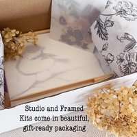 Sparrow Pressed Flower Art Kit – DIY Botanical Craft
