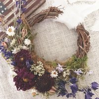 Americana Meadow Wreath Kit, DIY Dried Flower Craft, Rustic Red White & Blue Farmhouse Accent, Patriotic Decor