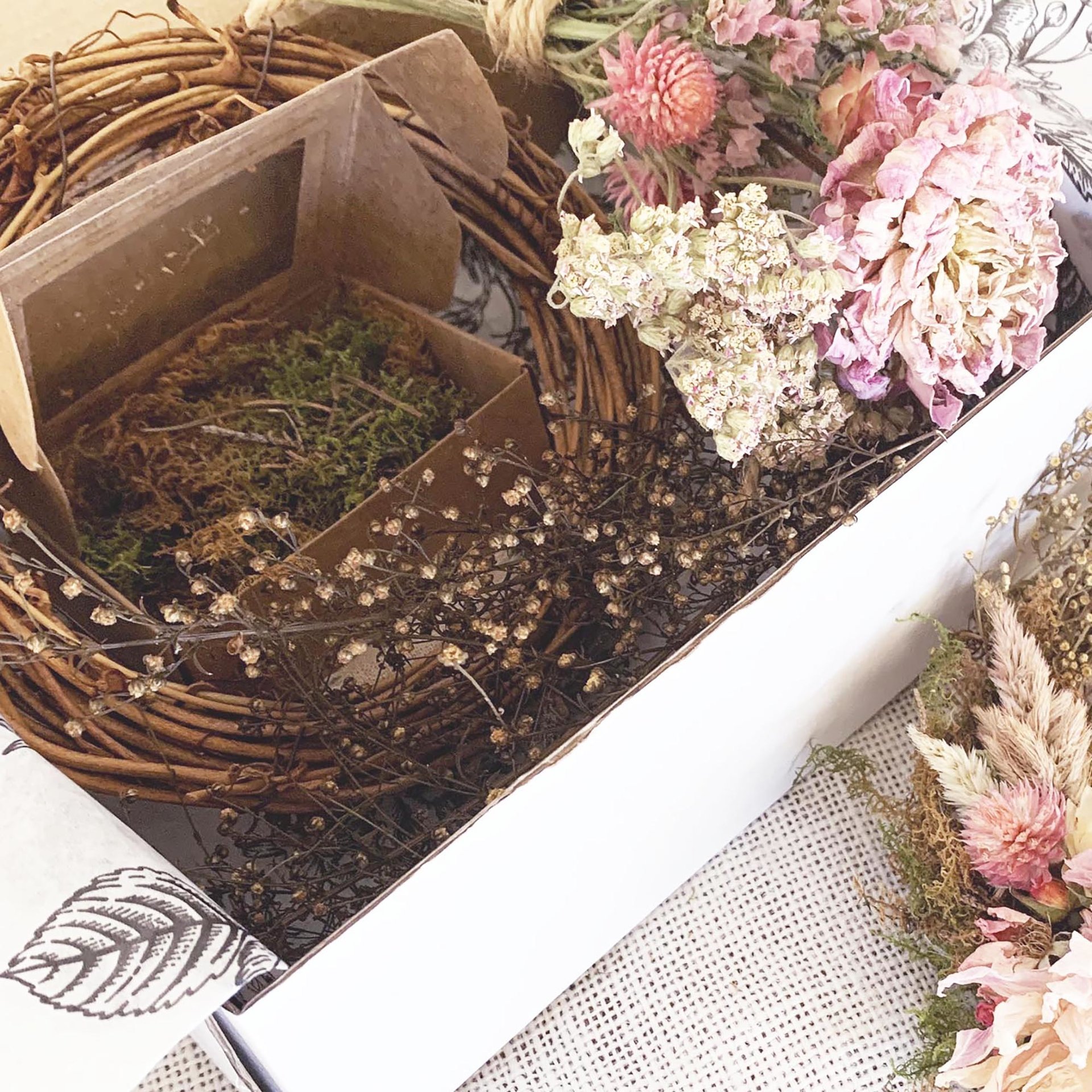 DIY Dried Flower Wreath Kit – Farm-Grown Dahlia Decor