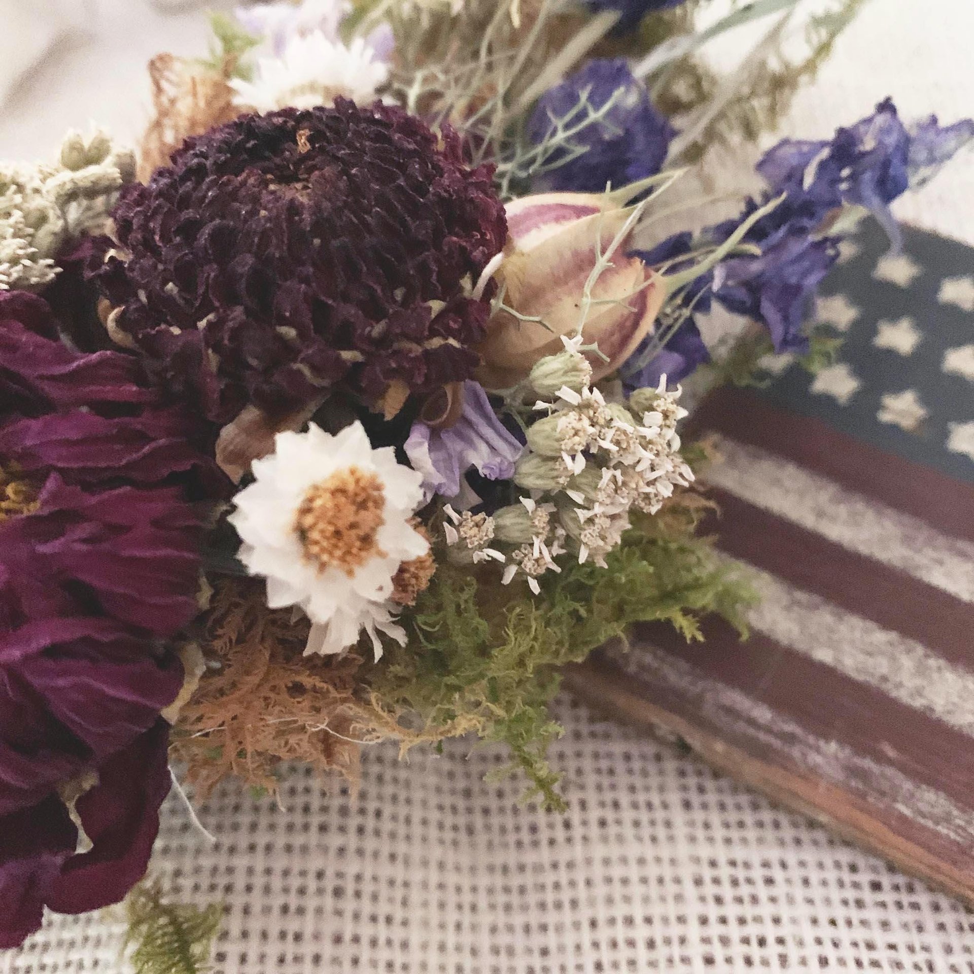 Americana Meadow Wreath Kit, DIY Dried Flower Craft, Rustic Red White & Blue Farmhouse Accent, Patriotic Decor