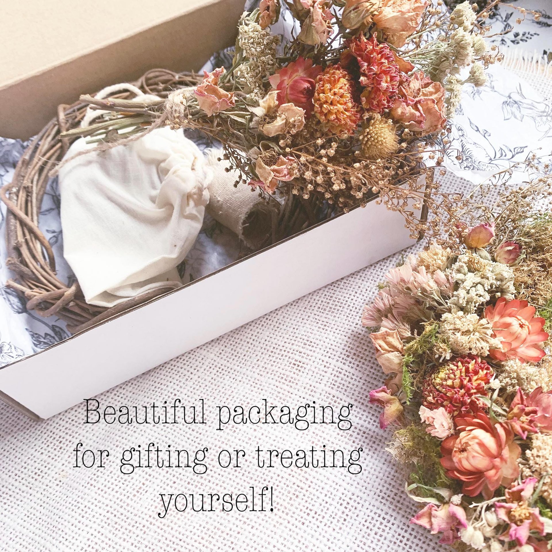 Apricot Glow 6" Dried Flower Wreath Kit | DIY Dried Flower Wreath | Farm-Grown Botanical Craft | Peach & Pink Cottage Decor